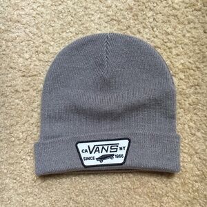 EUC!  VANS Milford Vans Beanie (Gray)